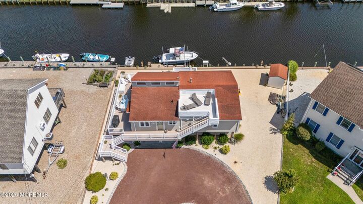 Property Photo:  1011 Neosho Drive  NJ 08731 