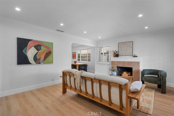 8769 Croydon Avenue  Los Angeles CA 90045 photo