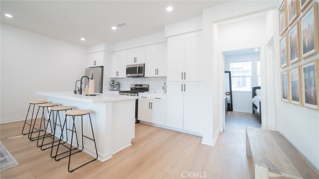 Property Photo: 17952 Seaglass Drive CA 92647
