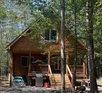 Property Photo: 8 Juniper Circle ME 04071