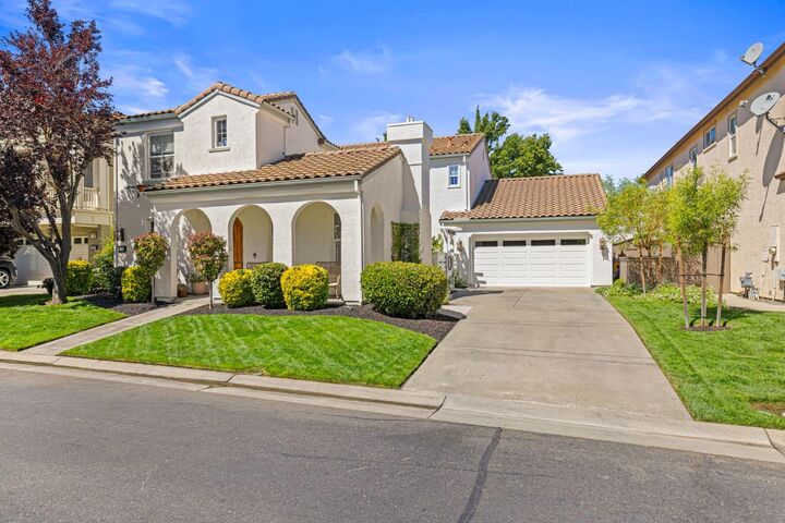 Property Photo: 451 Lanfranco Circle CA 95835