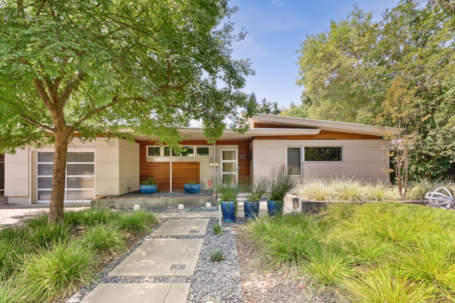 Property Photo: 1111 Arroyo Grande Drive CA 95864