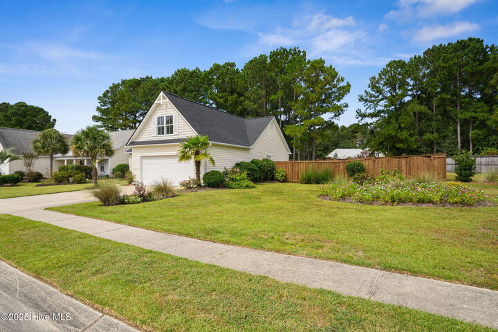 Property Photo:  222 Bimini Drive  NC 28479 