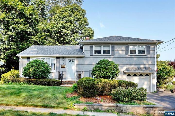 36 Hemlock Street  Waldwick NJ 07463 photo