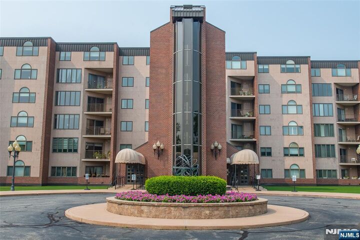 1360 Hamburg Turnpike 708  Wayne NJ 07470 photo