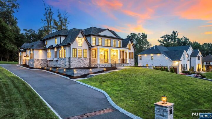 12A Hamilton Drive West  North Caldwell NJ 07006 photo