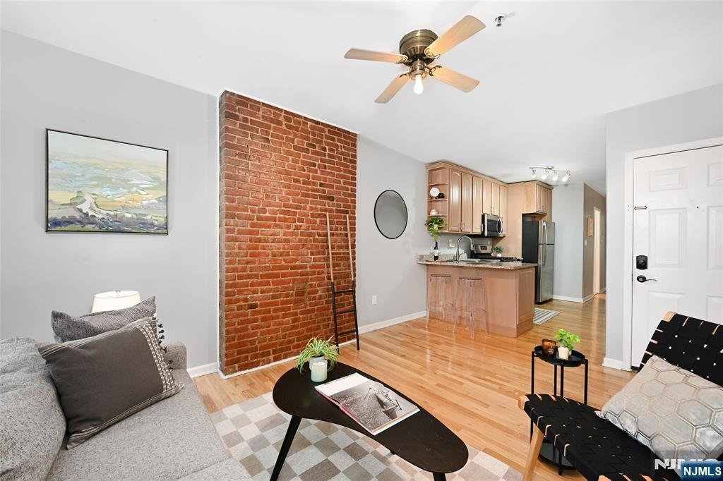 Property Photo:  124 Madison Street 3L  NJ 07030 