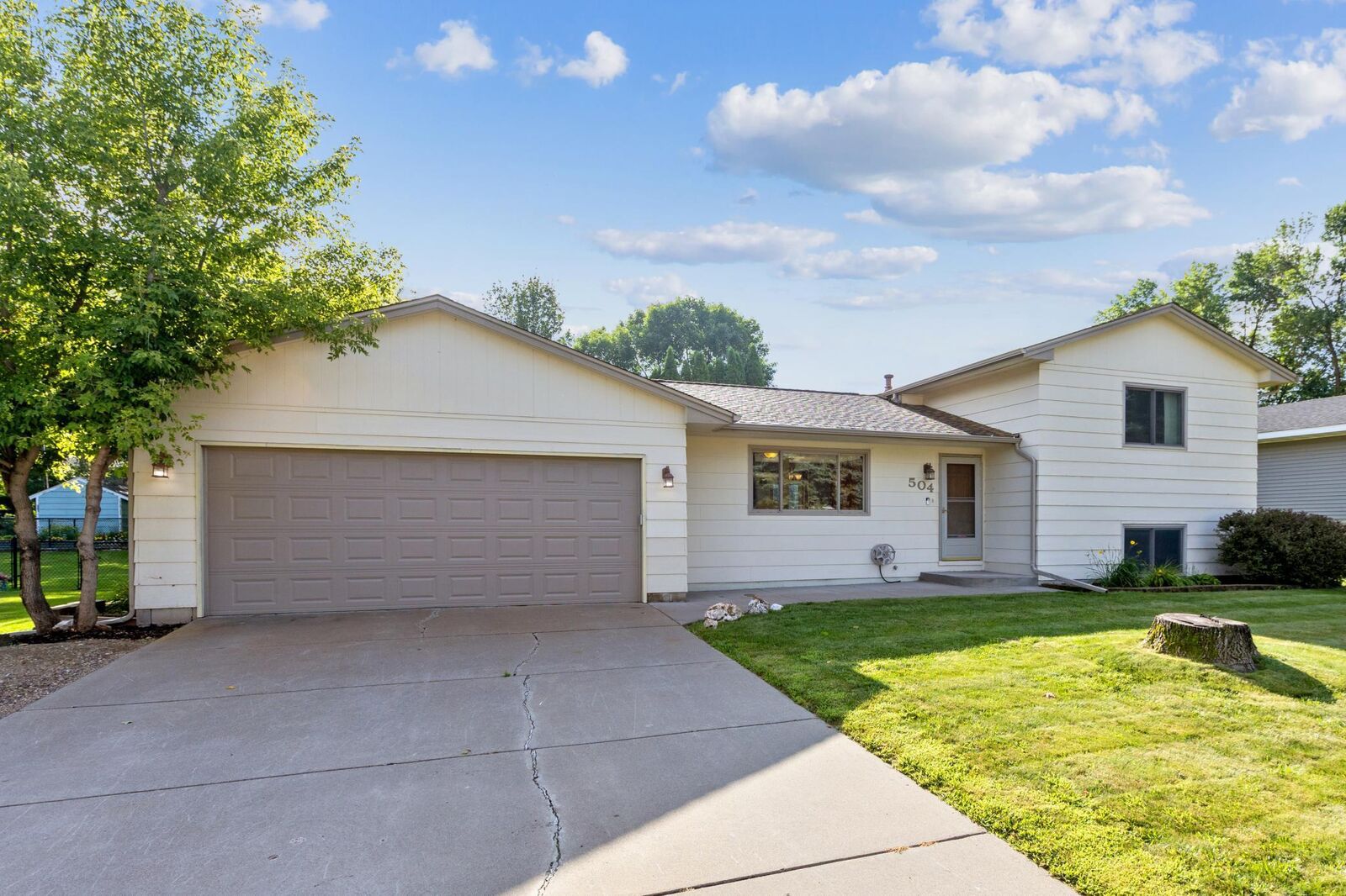 Property Photo:  504 1st Street NW  MN 55376 