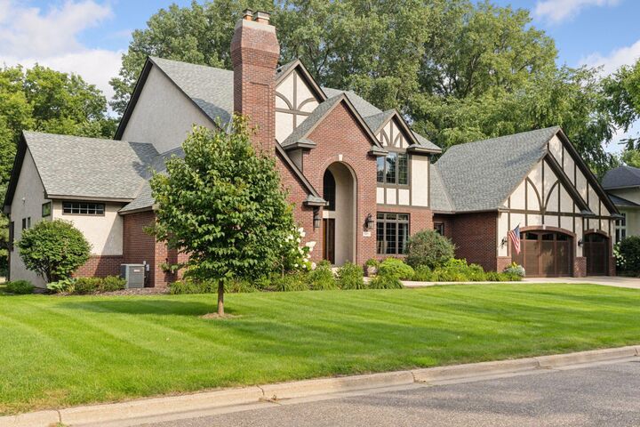 Property Photo:  1948 Glenhill Road  MN 55118 