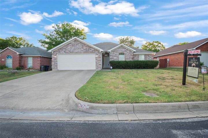 7321 Briarwyck Court  Fort Worth TX 76137 photo