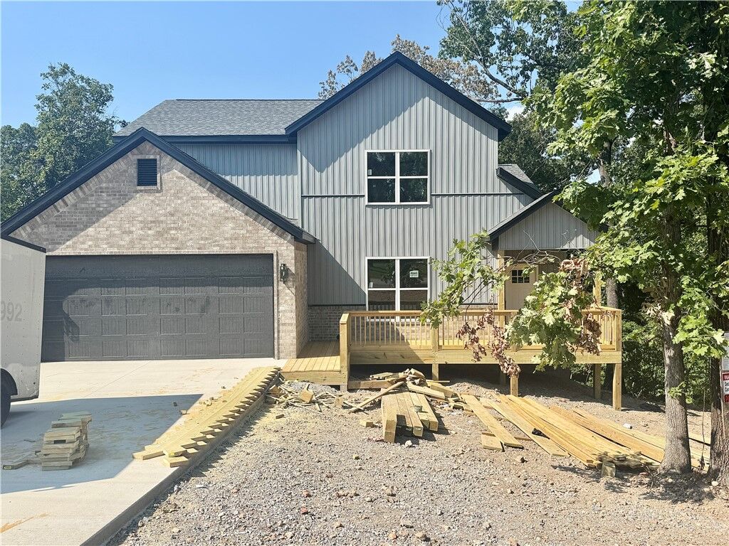 Property Photo: 24 Ingleborough Drive AR 72715