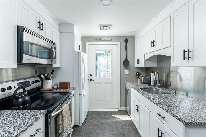 Property Photo: 9 Short Street MA 01520