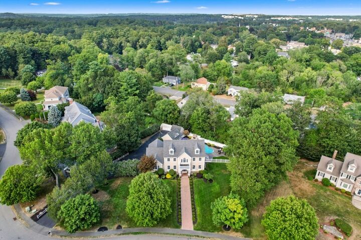 Property Photo:  6 Stagecoach Ln  MA 01940 
