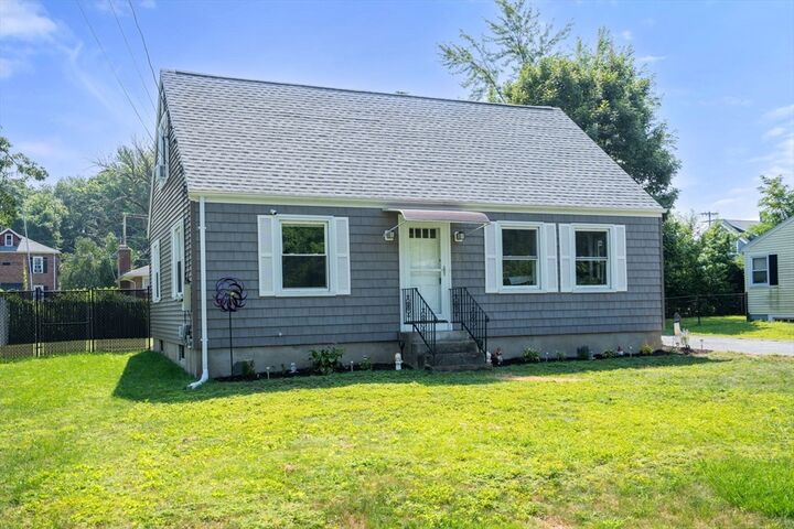33 Calvin St  Chicopee MA 01013 photo