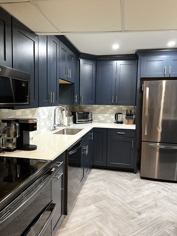 Property Photo:  4 Shadowbrook Ln 31  MA 01757 