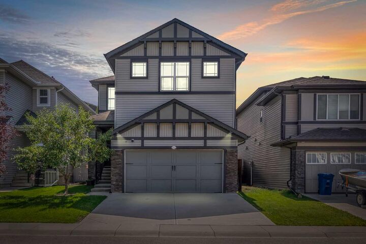 Property Photo:  342 Hillcrest Circle SW  AB T4B 4B3 