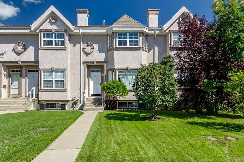 Property Photo:  7 Adams Close  AB T4R 2W4 