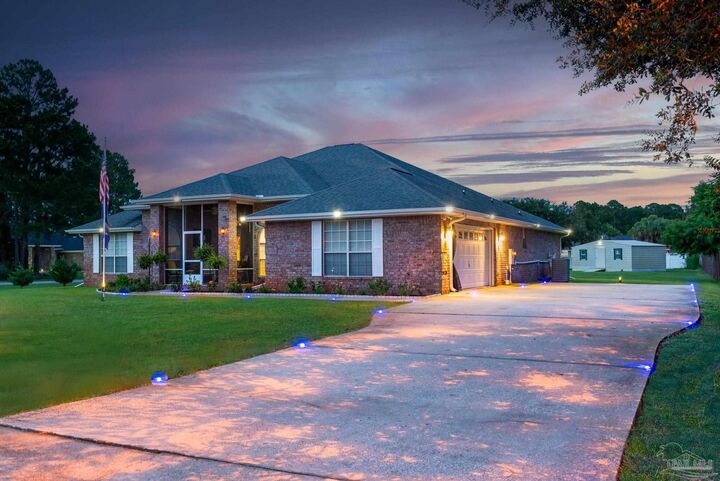 2424 Pineneedle Dr  Navarre FL 32566 photo