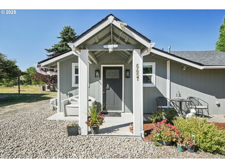 Property Photo: 6457 SE Johnson St OR 97123