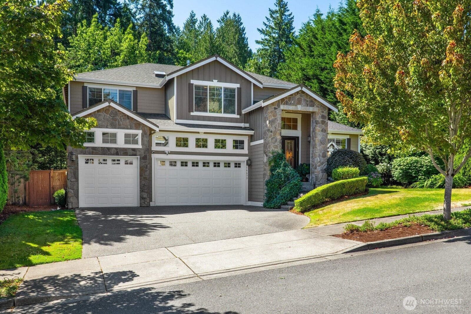 Property Photo:  16633 NE 40th Court  WA 98052 