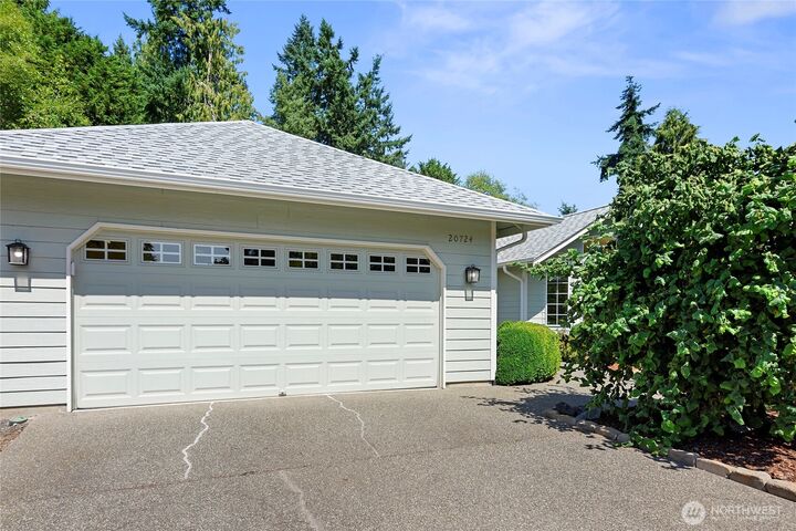 Property Photo:  20724  Gerald Cliff Drive NE  WA 98342 