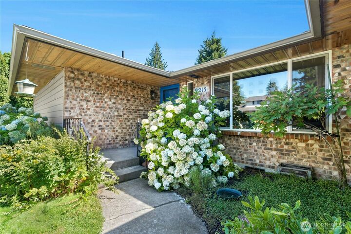 Property Photo:  9215  10th Avenue NE  WA 98208 