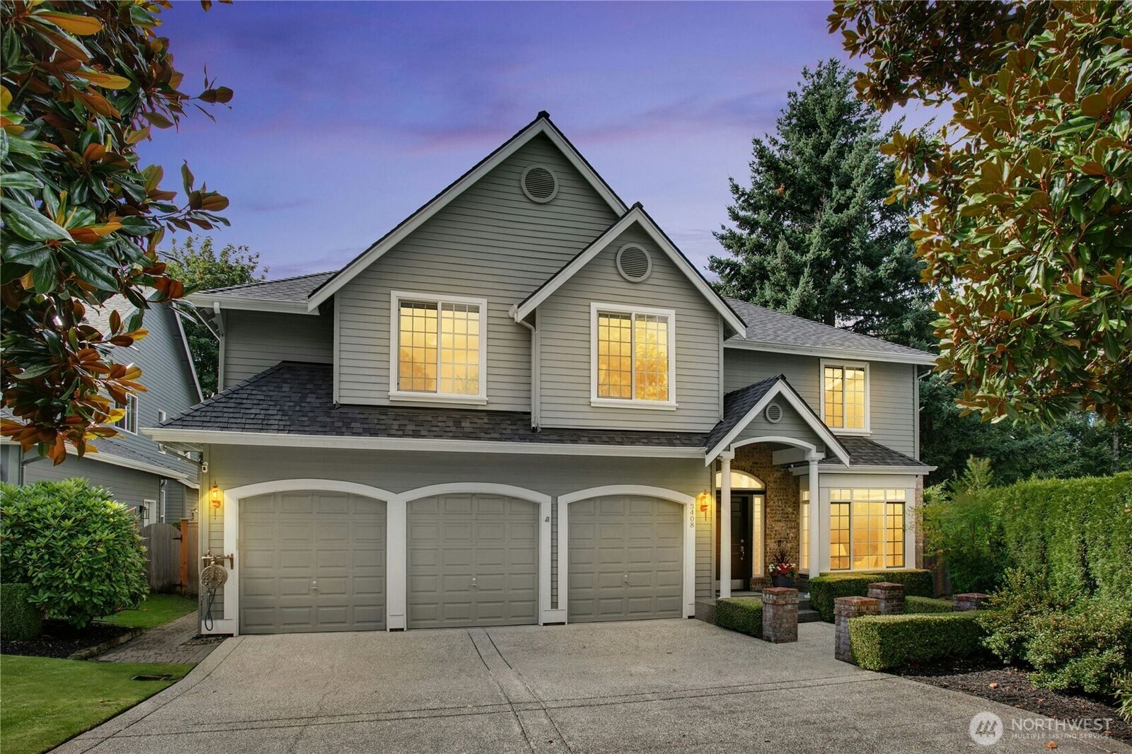 Property Photo:  3408 NE 23rd Place  WA 98056 