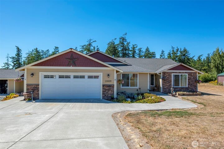 Property Photo:  2009  October Lane  WA 98277 
