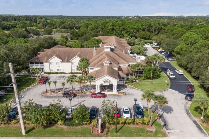 Property Photo:  2903 Briarmeric Way  FL 34981 