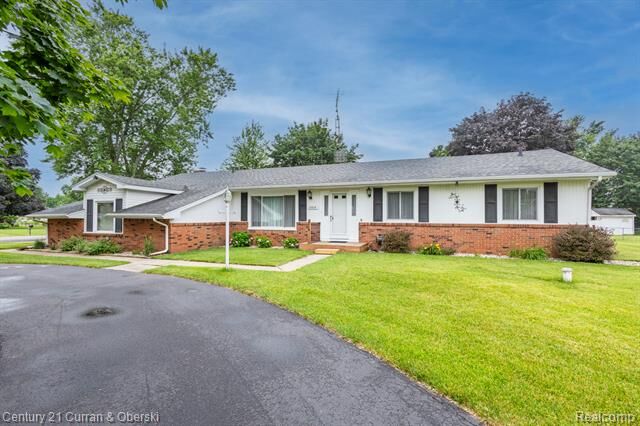 Property Photo:  6934 Colonial Drive  MI 49286 