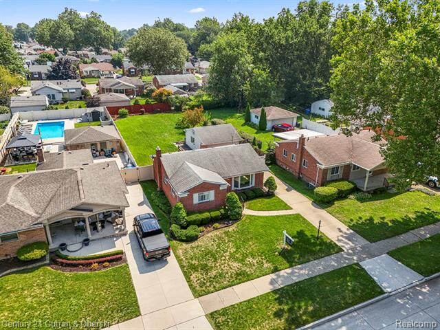 Property Photo: 6106 N Charlesworth Street MI 48127