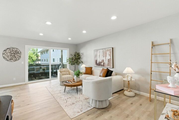 Property Photo: 255 South Rengstorff Avenue 43 CA 94040
