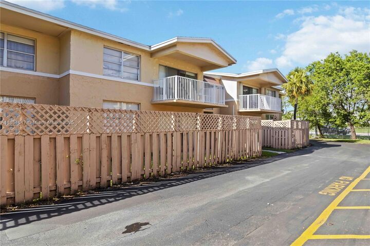 4140 NW 79th Ave 1B  Doral FL 33166 photo