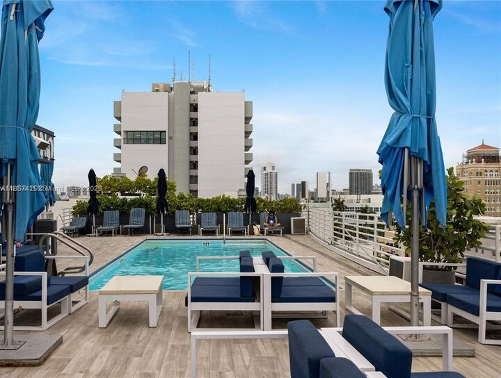 1060 Ocean Dr D309  Miami Beach FL 33139 photo