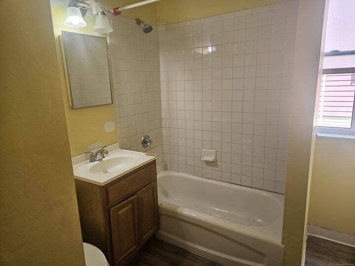 Property Photo: 103 Kent Street CT 06112
