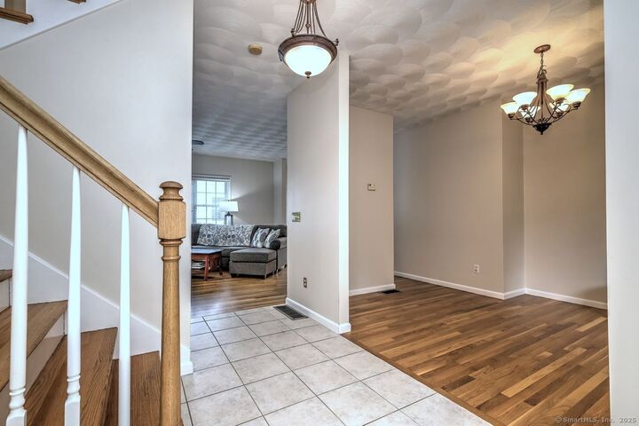 Property Photo:  8 Waterhouse Lane  CT 06355 