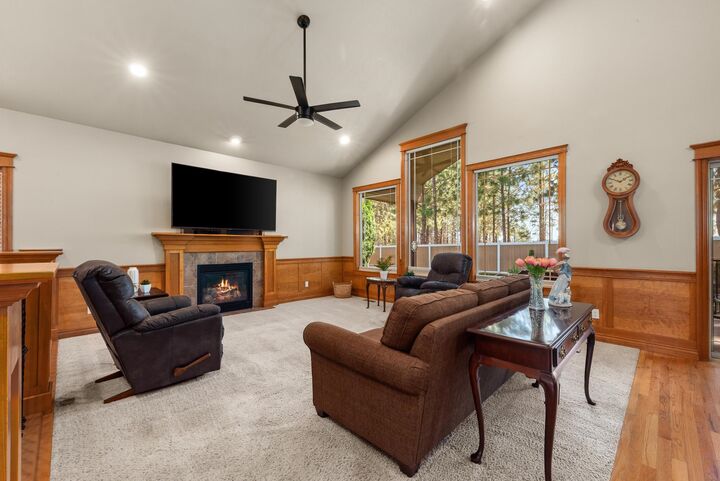 Property Photo:  1220 E Fireside Ln  WA 99208 