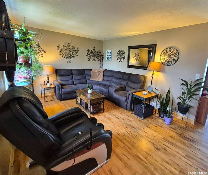 Property Photo: 1443 4th Street E SK S6V 0L7
