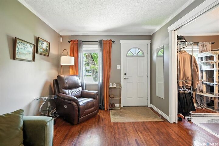 Property Photo:  2419 McPherson Avenue  SK S7J 0T1 