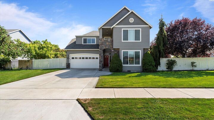 4704 Valencia Dr  Pasco WA 99301 photo