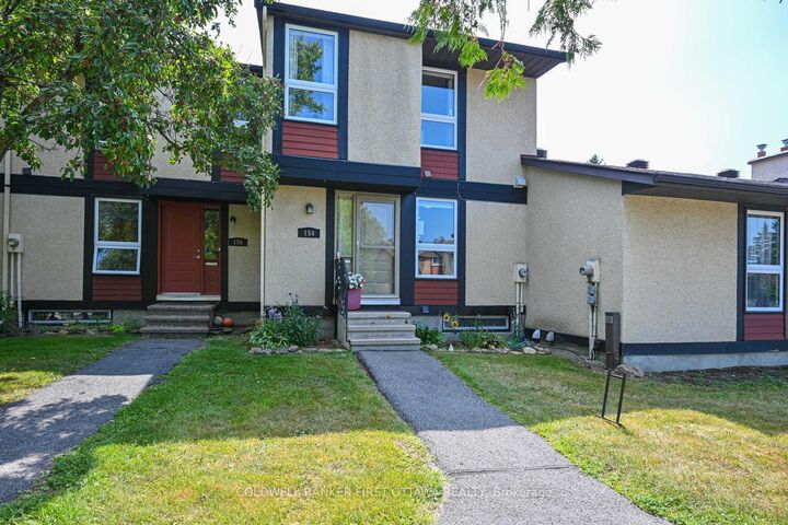 Photo de la propriété:  154 McClintock Way  ON K2L 2A4 