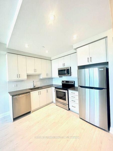 Property Photo: 15 Lynch Street 1804 ON L6W 2Z8