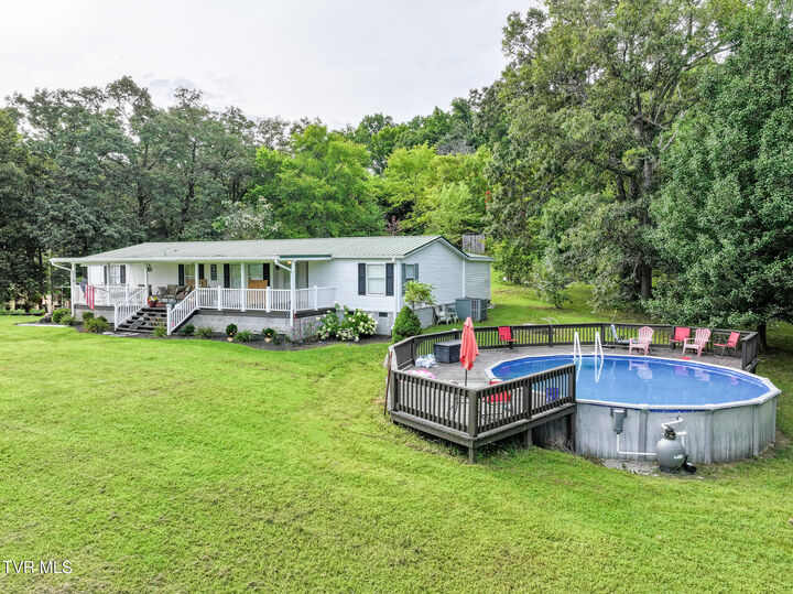 Property Photo:  425 Lick Hollow Road  TN 37743 