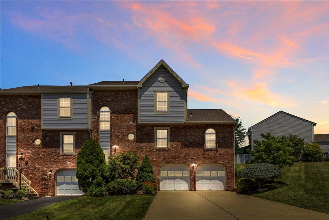 Property Photo: 1227 Valleyview Dr. PA 15055