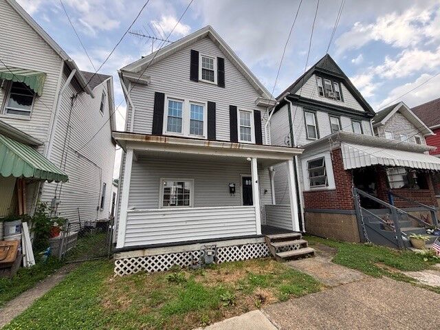 Property Photo:  634 6th St  PA 15140 