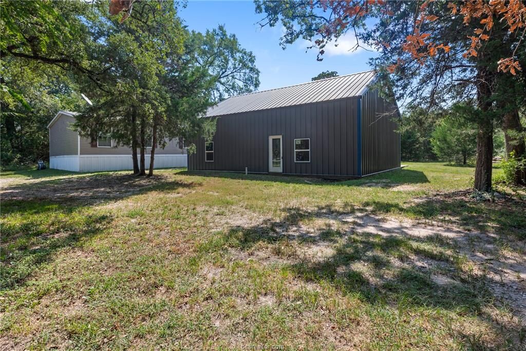 Property Photo: 5335 Lucy Ellen Parkway TX 77807