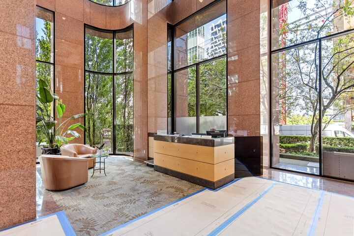Photo de la propriété:  1500 Alberni Street 15C  BC V6G 3C9 