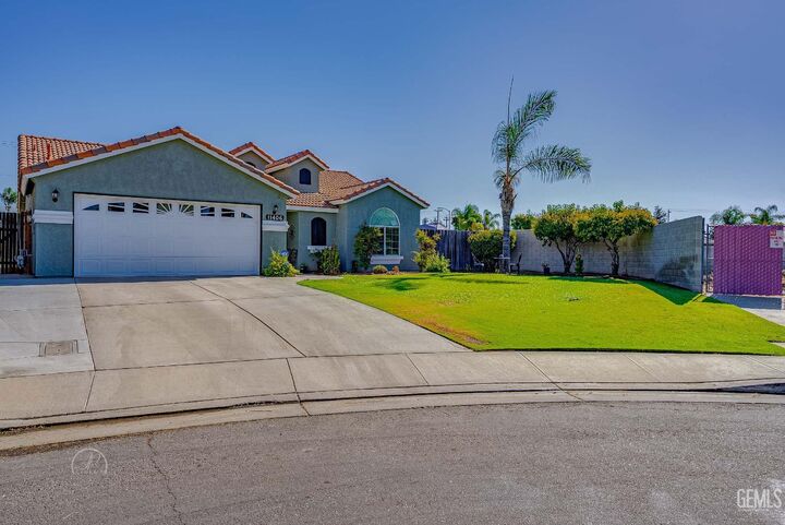 Property Photo:  11406 Pacific Harbor Avenue  CA 93312 