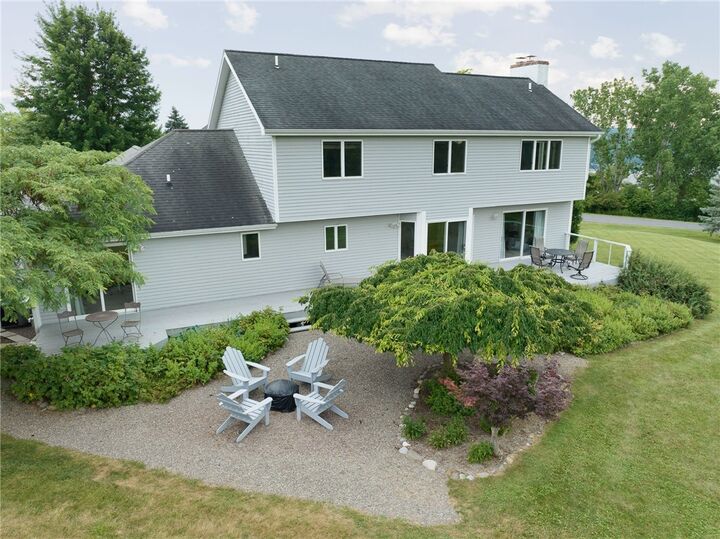 Property Photo:  52 Reach Run  NY 14850 