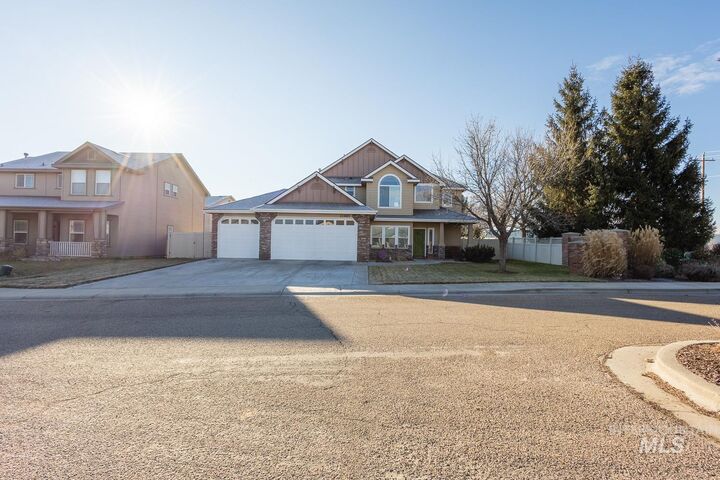 Property Photo: 11985 Goldfinch St ID 83605